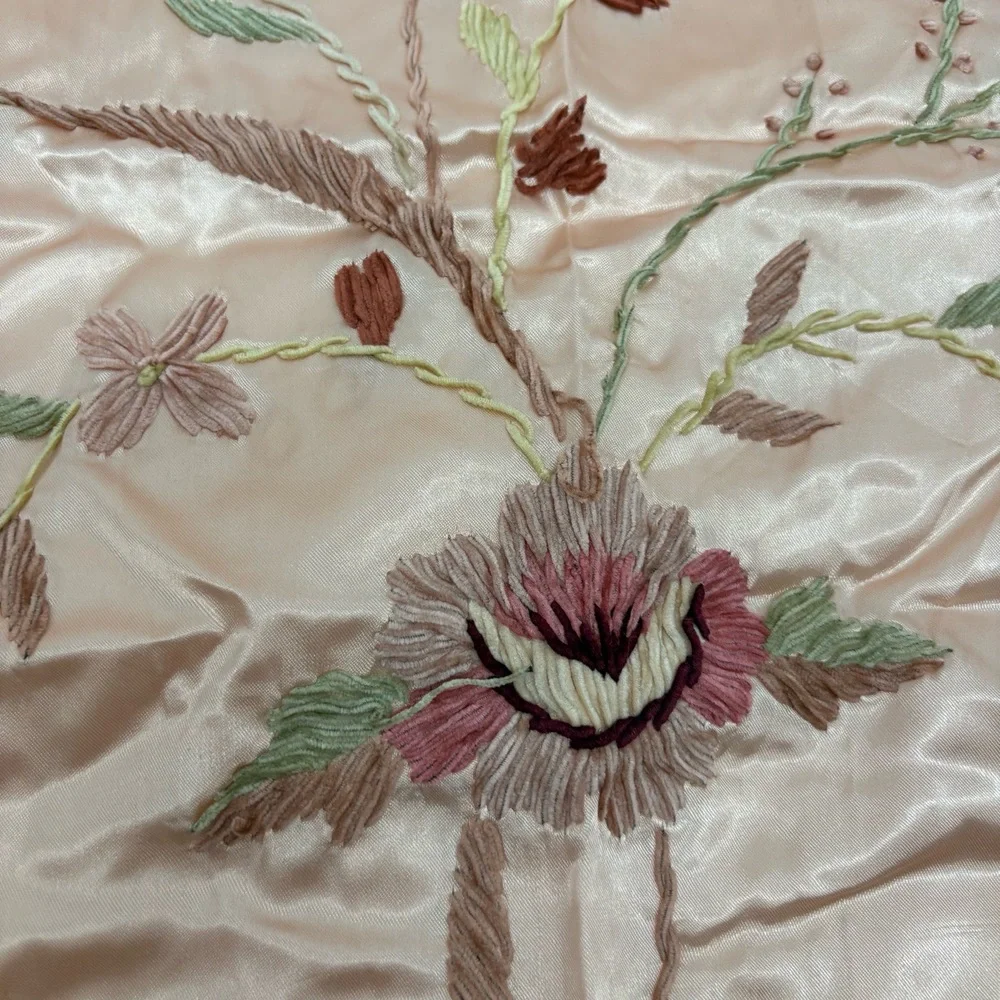 Twin Bedspread Vintage Peach Blue‎ Floral Scalloped Embroidered Cozy Cottagecore